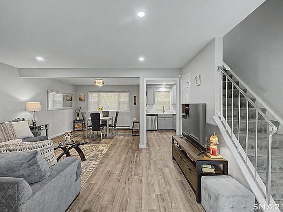 3rd image of 45 Highview Avenue #5