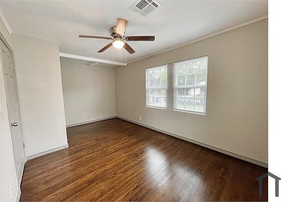 2nd image of 858 E 52nd Pl N