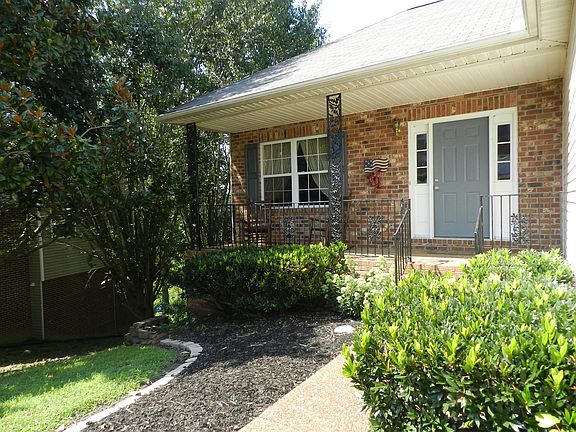 2nd image of 140 Scenic Harpeth Dr