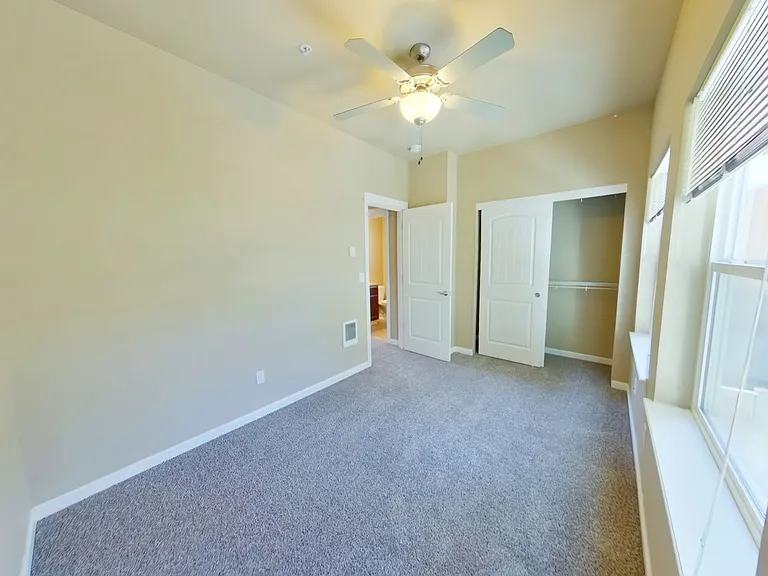 Hilyard Townhomes — Photo 10