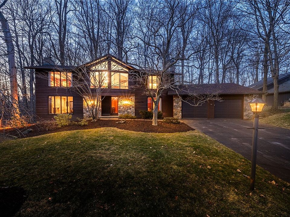 1st image of 24 High Hill Dr
