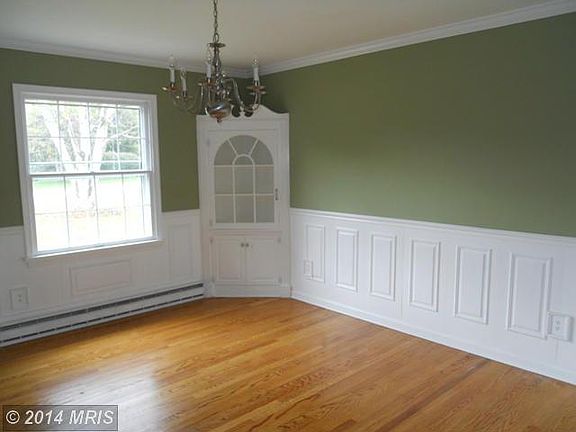 3rd image of 3100 Rolling Green Dr