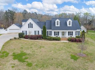 408 Shallowford Dr, Boiling Springs, SC 29316