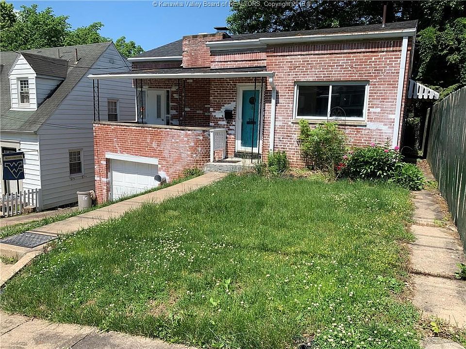 1st image of 945 Somerset Dr