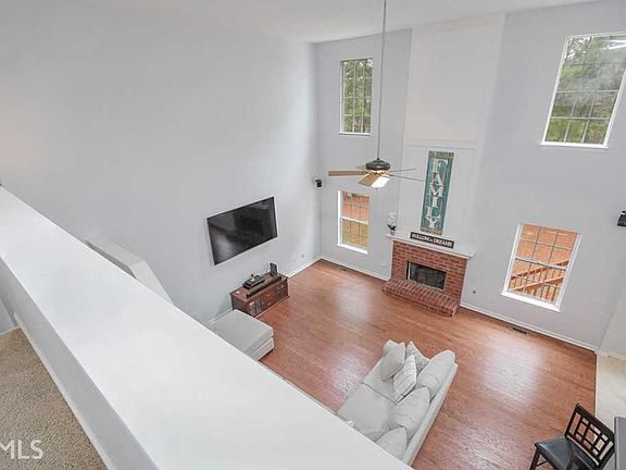 4th image of 1319 Chandler Cove Way
