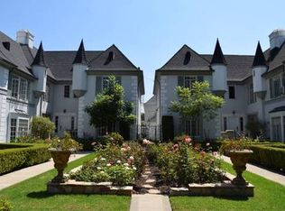 930 1/2 S Serrano Ave, Los Angeles, CA 90006