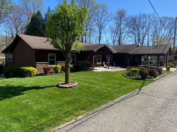 114 Crescent Dr, Saint Albans, WV 25177