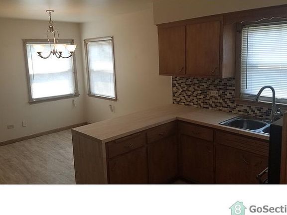5th image of 14345 Park Ave #2
