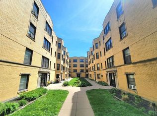 3817.5 N Greenview Ave #E2, Chicago, IL 60613