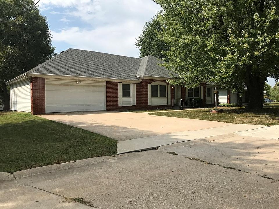 1st image of 2201 Cedar Ln