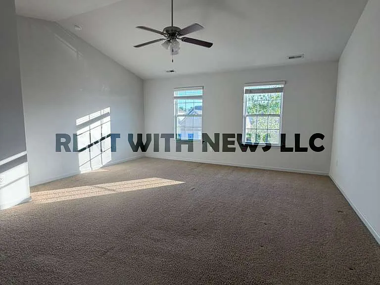 110 Prairie St — Photo 15