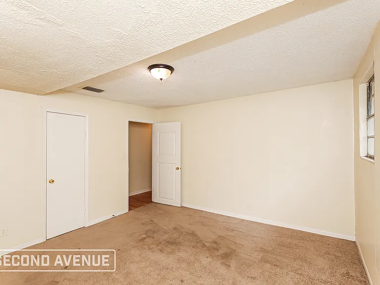 5805 Christobel Ave — Photo 10