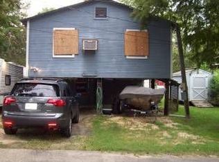 13165 Dove St, Maurepas, LA 70449