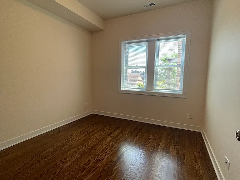 2819 W Cullom Ave #3 — Photo 10