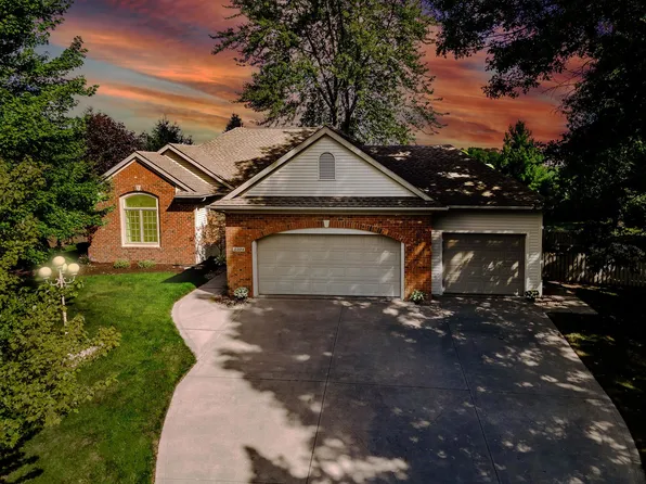 2204 Shady Ln, Garrett, IN 46738