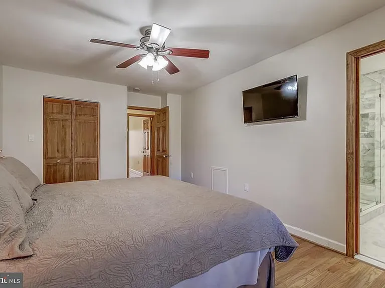 8120 Inverness Ridge Rd — Photo 13