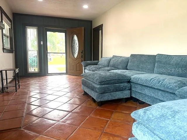 14472 Valentine Dr — Photo 6