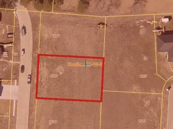 1220 S 93rd St, Lincoln, NE 68520