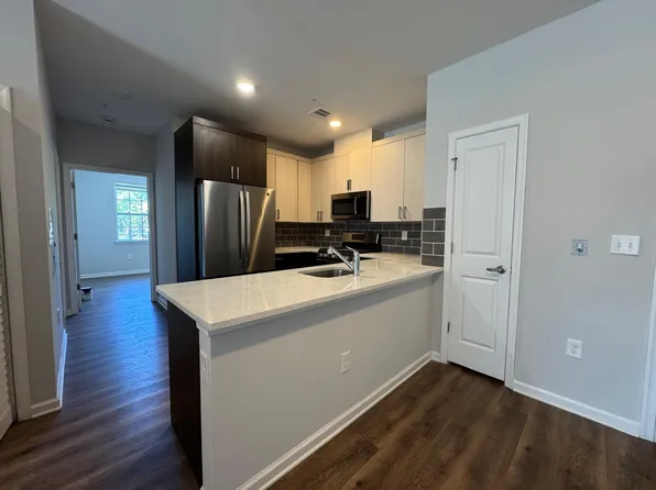 408 Westminster Ave #222, Elizabeth, NJ 07208