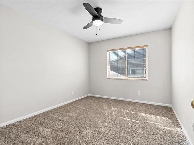 10086 N Cliff Swallow Ct — Photo 21