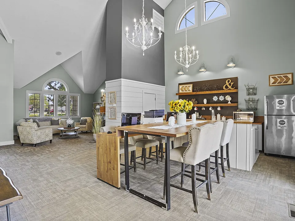 Raintree Apartments