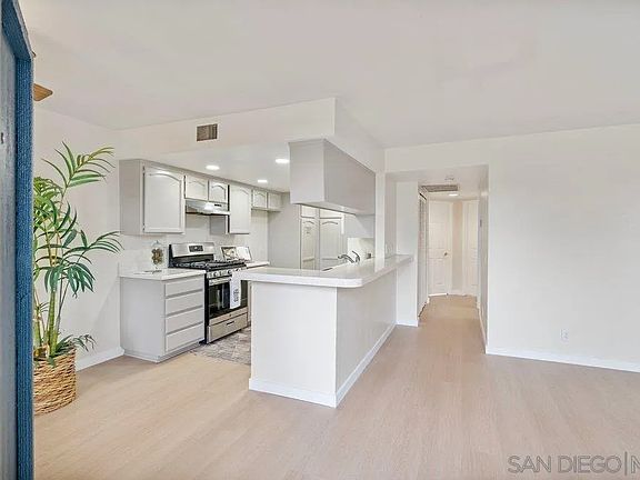 3rd image of 6055 Estelle St APT 7