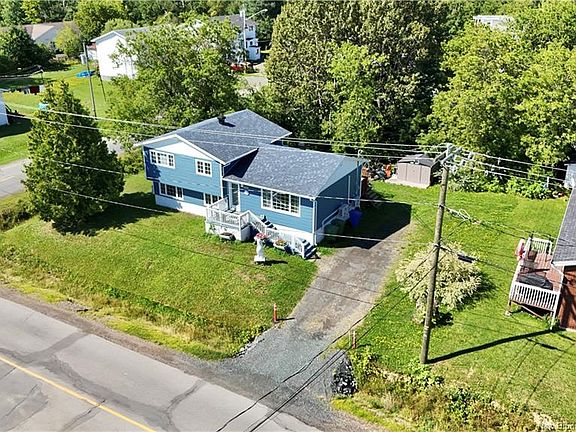 2nd image of 1171 Victoria Ave