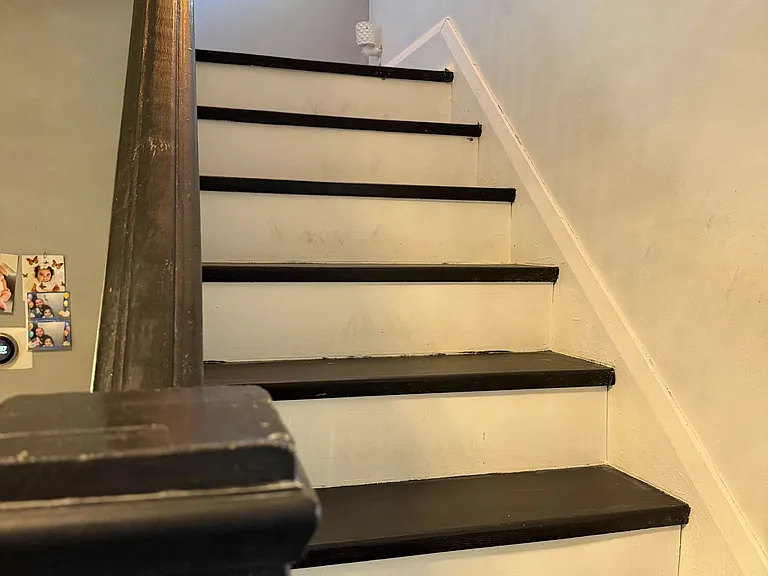 94 Roxborough Ave — Photo 17