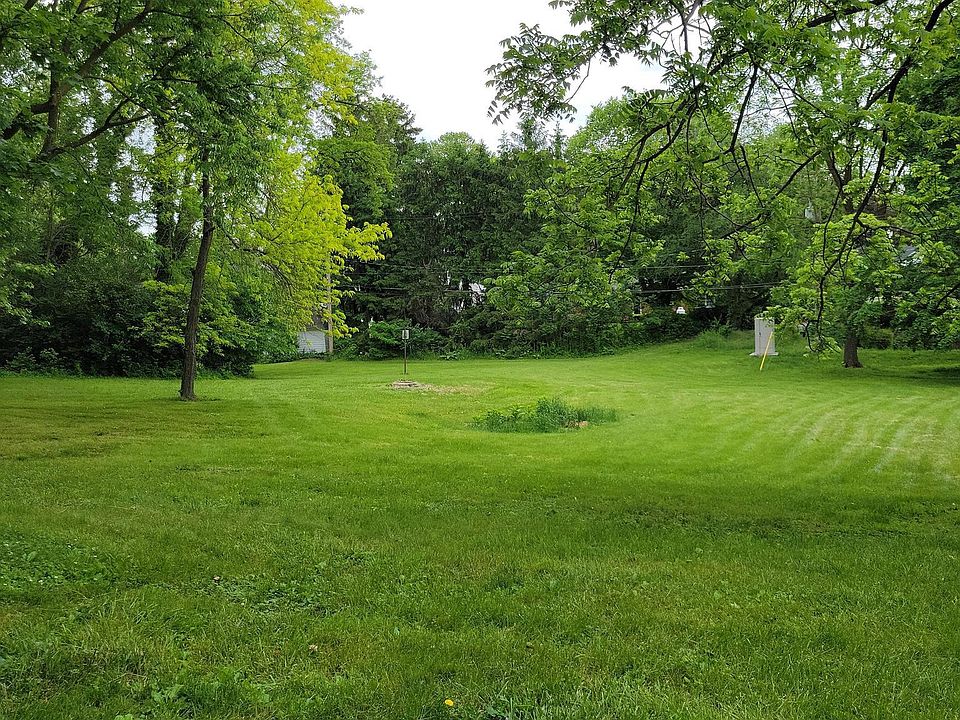1st image of Woodland Way