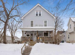 367 7th Ave SW, Cedar Rapids, IA 52404