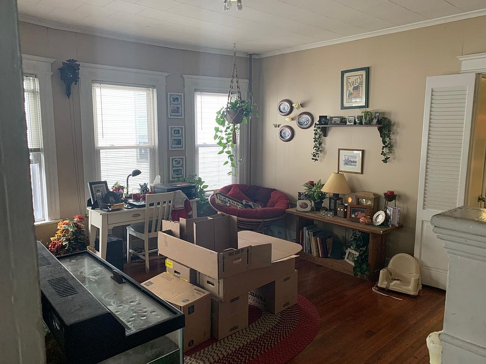 1st image of 654 N Hyde Park Ave