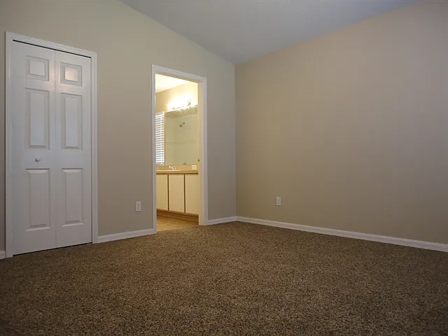 12024 Cedarfield Dr — Photo 8