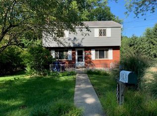 1505 Sugarloaf Dr, Pittsburgh, PA 15239