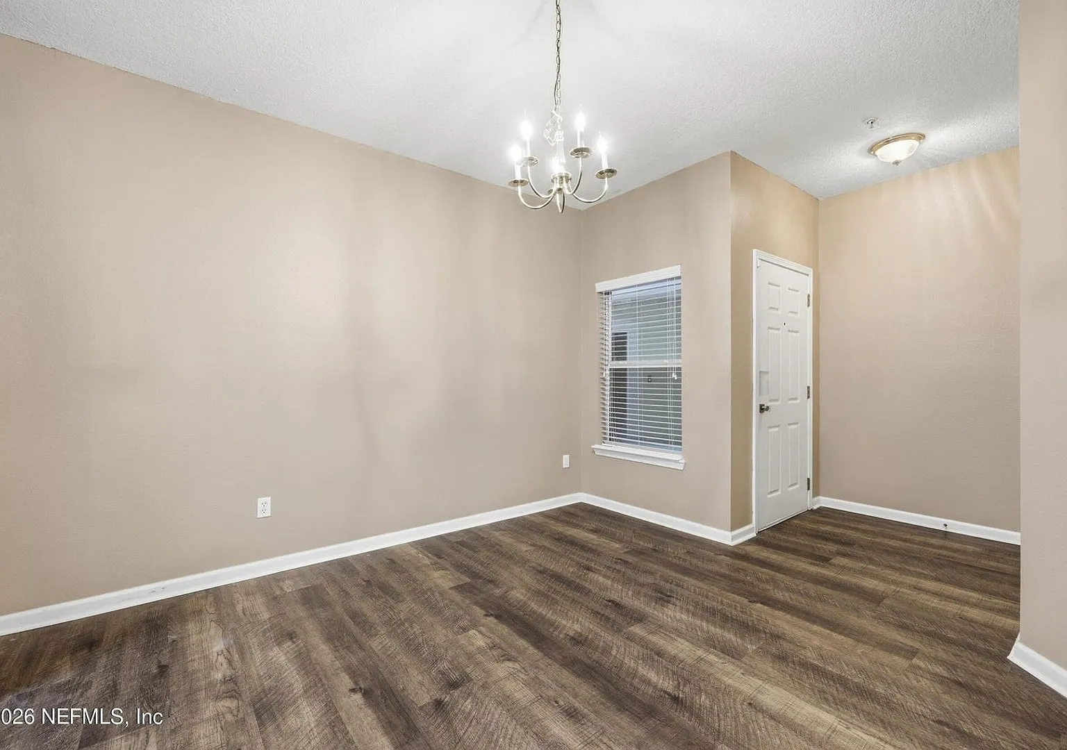 Ground Floor 2 bedroom 2 bathroom Condo in Gated Community with Amenities — Photo 2