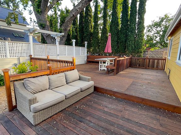 3rd image of 14666 Oak St #B