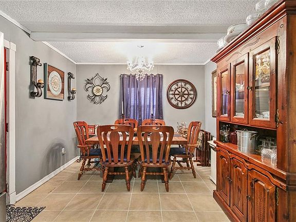 5th image of 5253 Warwick Dr