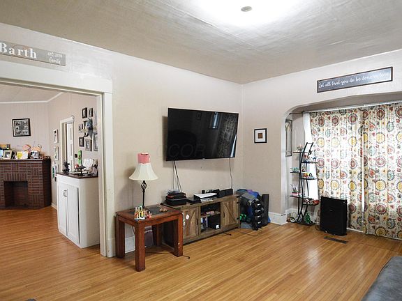 5th image of 333 N 5th St