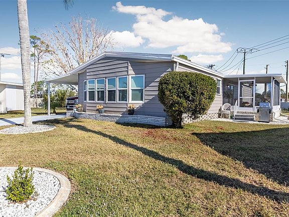 3rd image of 439 Loma Linda