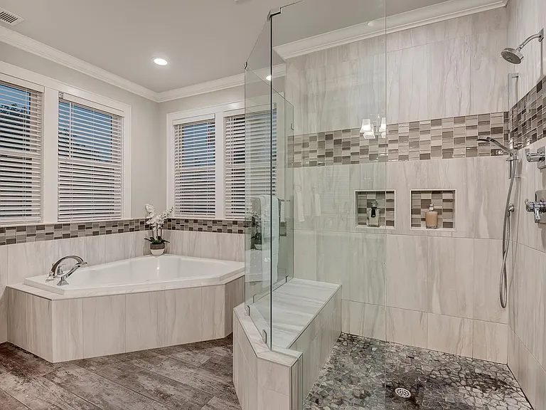 552 Coe Ave — Photo 20