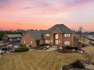 45W301 Freedom Ct, Hampshire, IL 60140