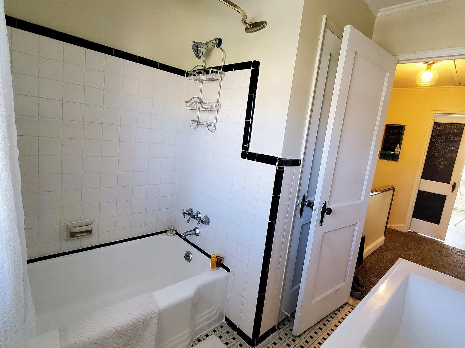 865 Bradhurst Rd — Photo 3