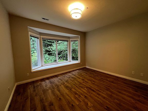 5th image of 4135 248th Ct SE #38
