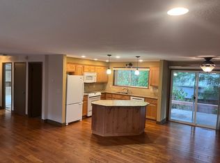 Duplex Off Barnes Rd. With Quick Access Everywhere, Portland, OR 97225
