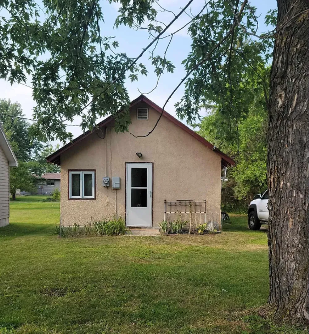 Charming 1 Bedroom home — Photo 1