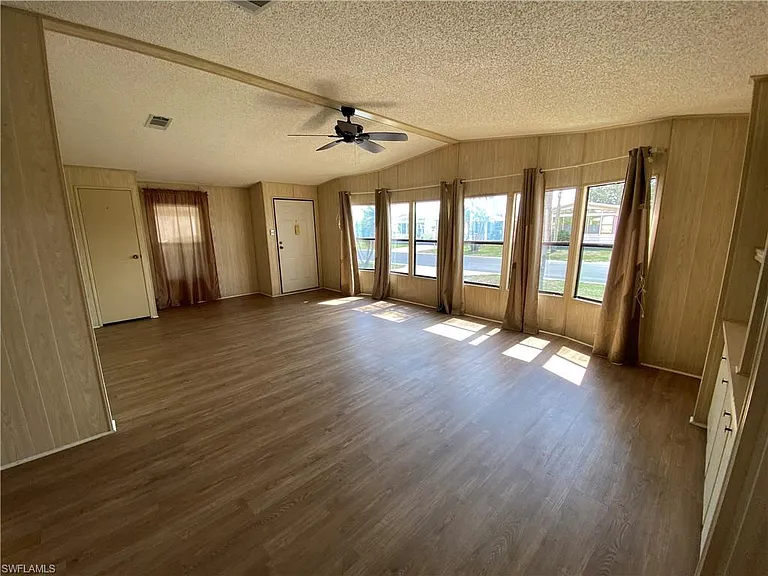 26380 New Orleans Dr — Photo 3