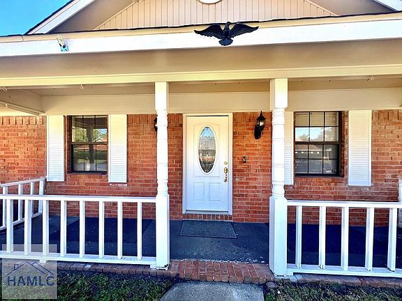 5th image of 707 Friar Tuck Ln