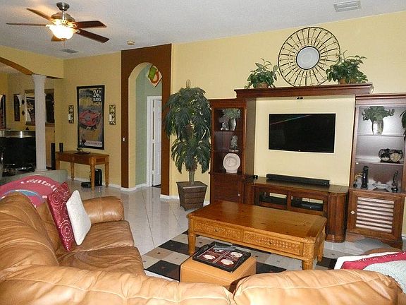 5th image of 12 Aspen Ct