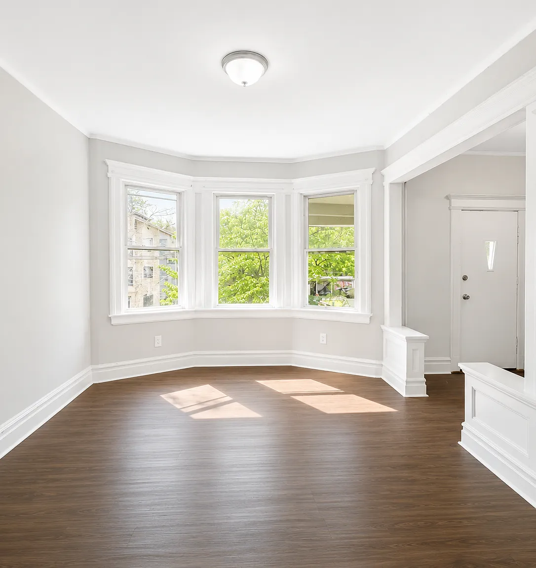 3 bed, 1000 sqft, $1,950 — Photo 4