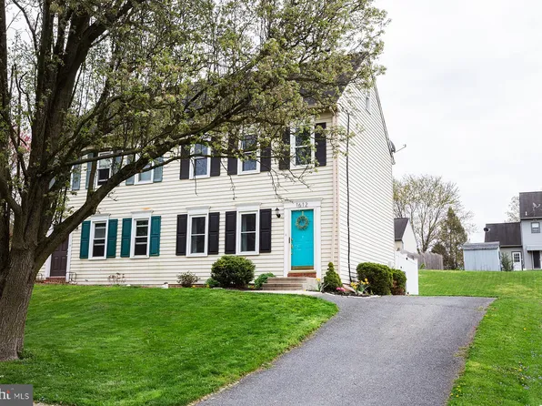 1612 Chadwick Cir, Lancaster, PA 17603
