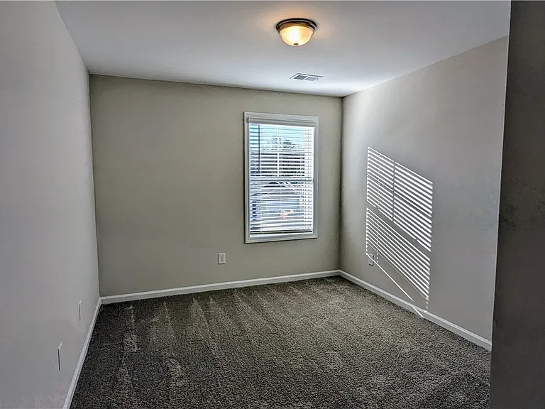 405 Sonoma Ct — Photo 26